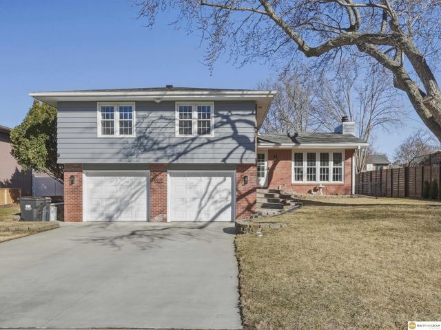 4920 S 66th Street, Lincoln, NE 68516