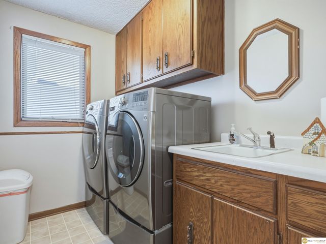 4920 S 66th Street, Lincoln, NE 68516