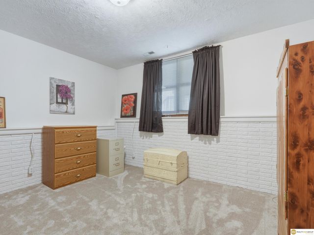 4920 S 66th Street, Lincoln, NE 68516