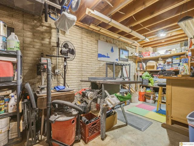 4920 S 66th Street, Lincoln, NE 68516