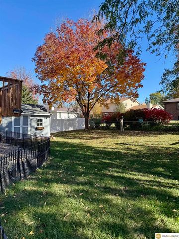 4920 S 66th Street, Lincoln, NE 68516
