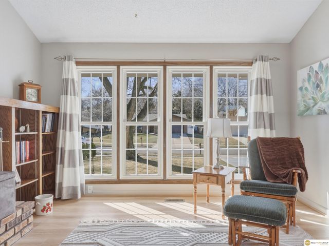 4920 S 66th Street, Lincoln, NE 68516