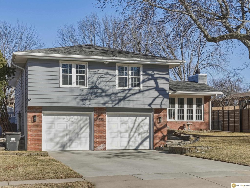 4920 S 66th Street, Lincoln, NE 68516
