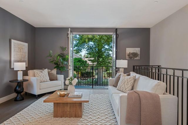 3024 I St, Sacramento, CA 95816
