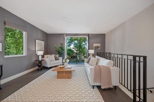 3024 I St, Sacramento, CA 95816