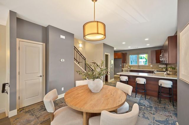 3024 I St, Sacramento, CA 95816