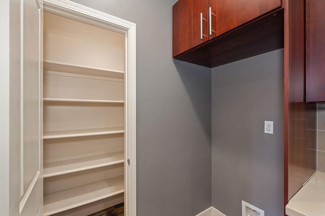 3024 I St, Sacramento, CA 95816