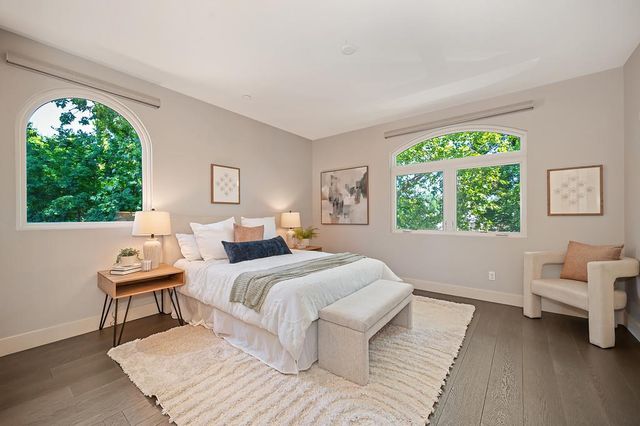 3024 I St, Sacramento, CA 95816
