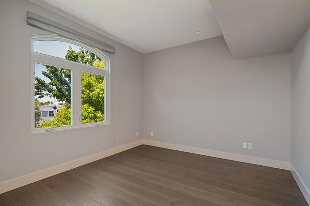 3024 I St, Sacramento, CA 95816