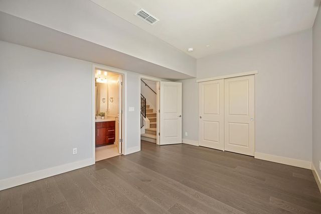 3024 I St, Sacramento, CA 95816