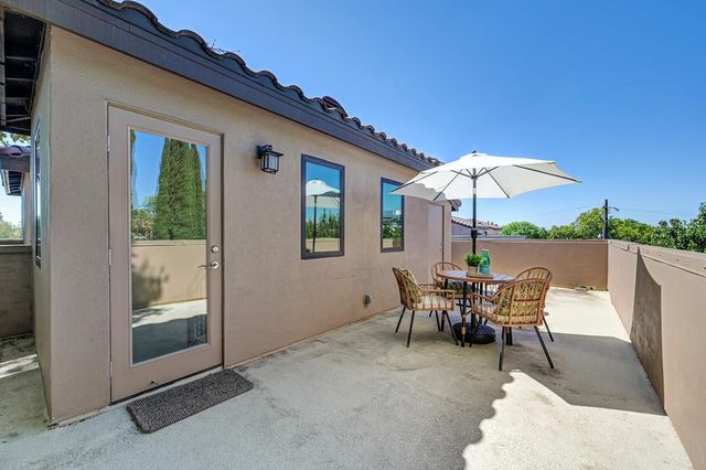 3024 I St, Sacramento, CA 95816