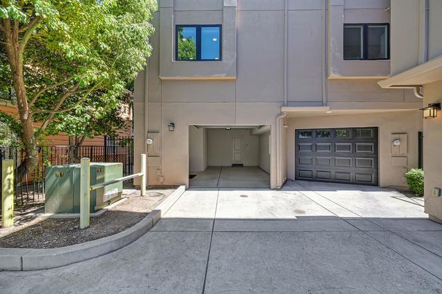 3024 I St, Sacramento, CA 95816
