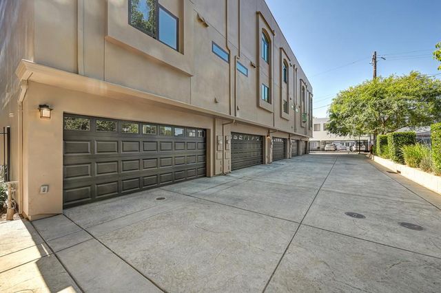 3024 I St, Sacramento, CA 95816