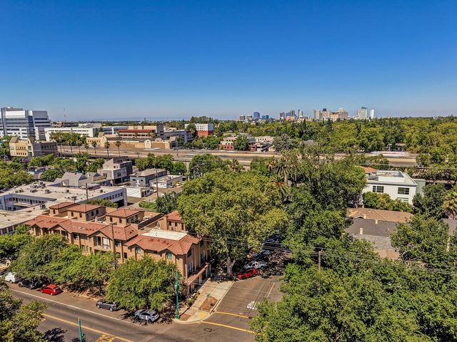 3024 I St, Sacramento, CA 95816