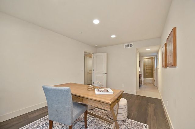 3024 I St, Sacramento, CA 95816