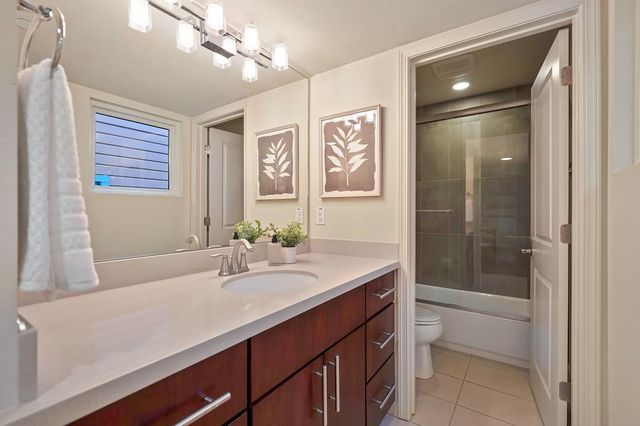 3024 I St, Sacramento, CA 95816