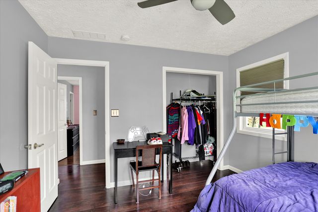 21080 Six Points Road, Sheridan, IN 46069