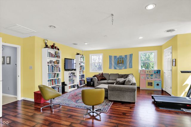 21080 Six Points Road, Sheridan, IN 46069