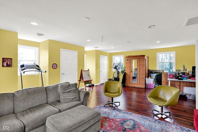 21080 Six Points Road, Sheridan, IN 46069