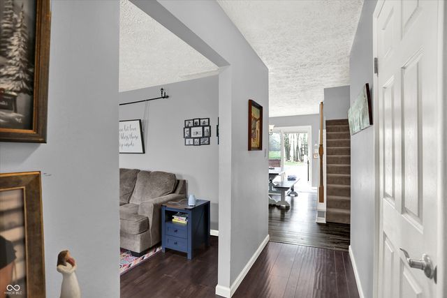 21080 Six Points Road, Sheridan, IN 46069