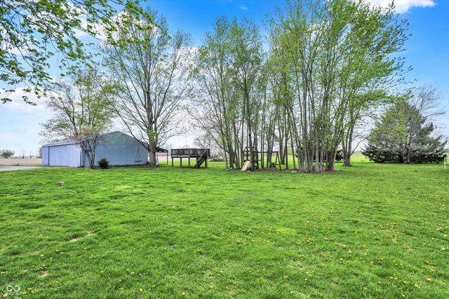 21080 Six Points Road, Sheridan, IN 46069