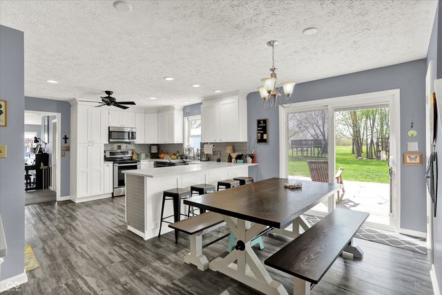 21080 Six Points Road, Sheridan, IN 46069