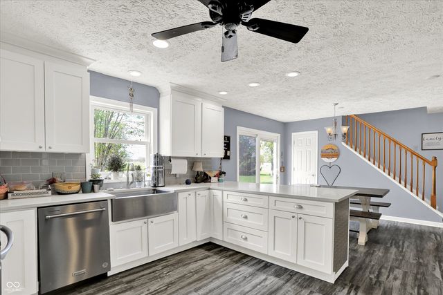 21080 Six Points Road, Sheridan, IN 46069