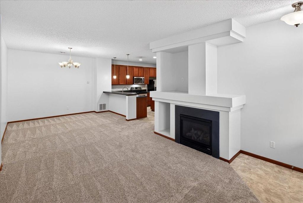 835 Willow Glen Court, Buffalo, MN 55313 — photo 2