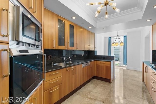 2857 Paradise Road 704, Las Vegas, NV 89109