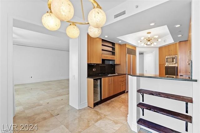 2857 Paradise Road 704, Las Vegas, NV 89109