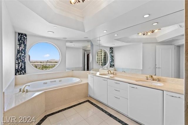 2857 Paradise Road 704, Las Vegas, NV 89109