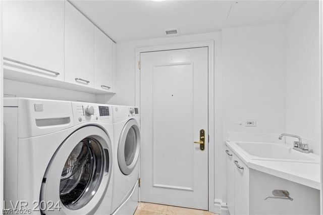 2857 Paradise Road 704, Las Vegas, NV 89109