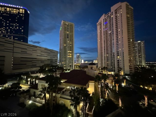 2857 Paradise Road 704, Las Vegas, NV 89109