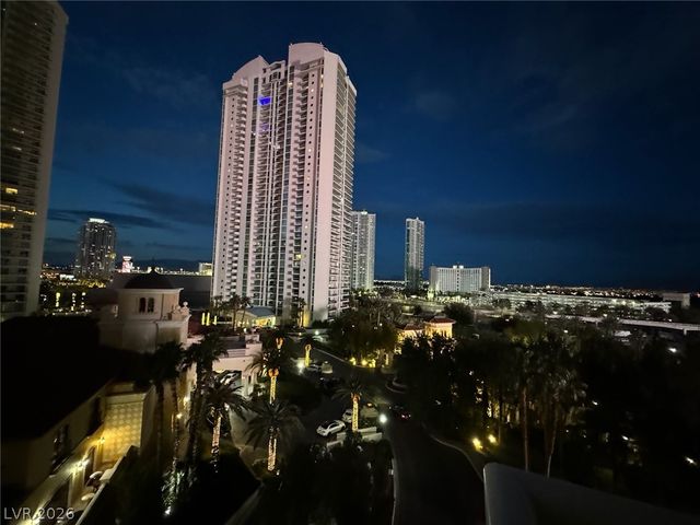 2857 Paradise Road 704, Las Vegas, NV 89109