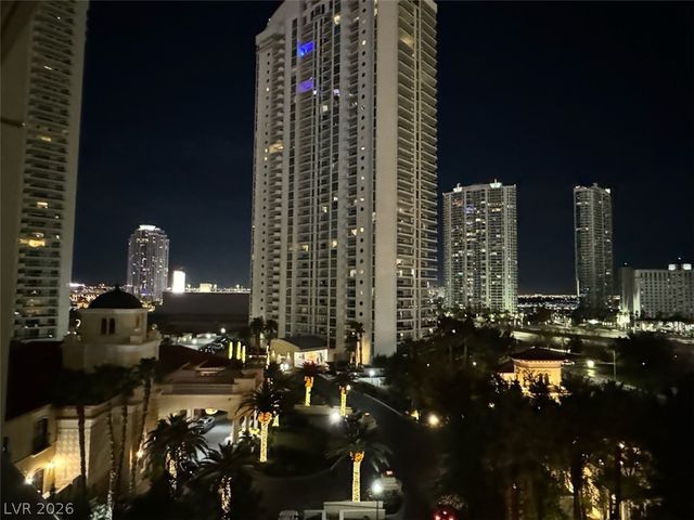 2857 Paradise Road 704, Las Vegas, NV 89109