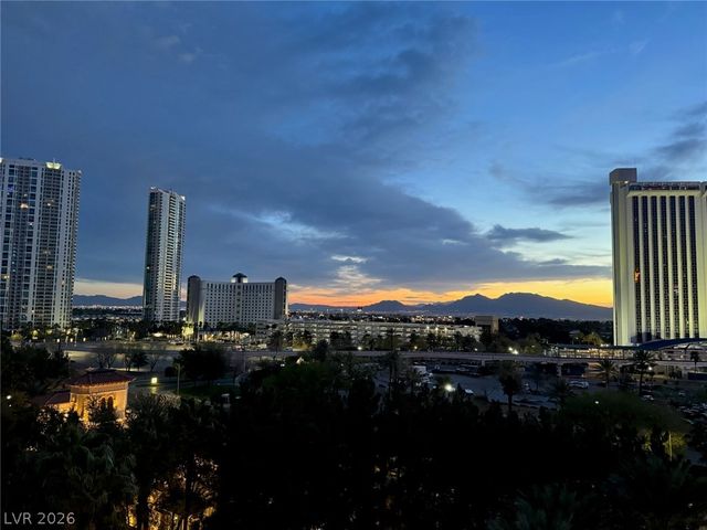 2857 Paradise Road 704, Las Vegas, NV 89109