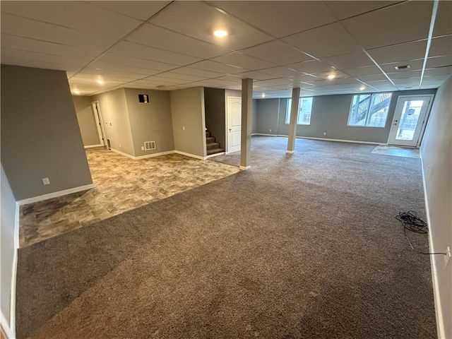 2321 S Heartland Court, Independence, MO 64057