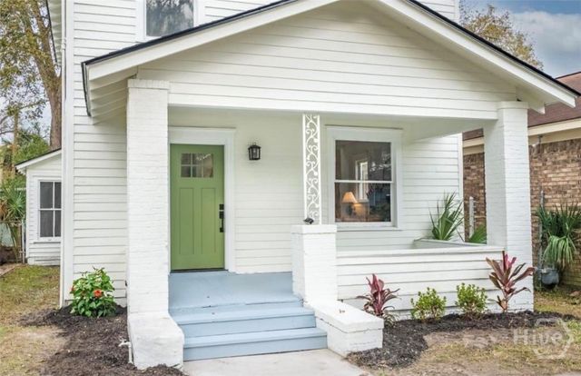 1008 E Waldburg Street A, Savannah, GA 31401