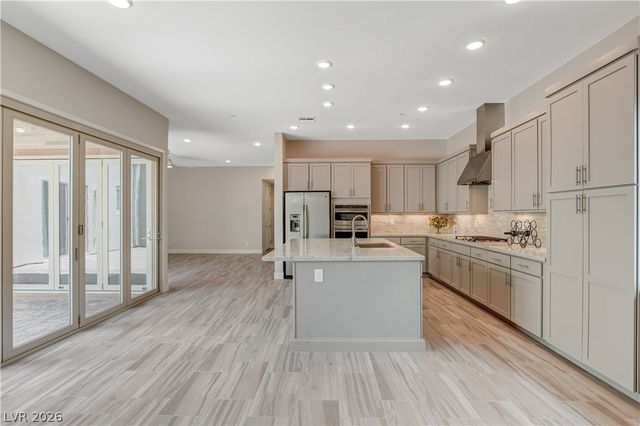 10885 Crimson Cliffs Avenue, Las Vegas, NV 89135