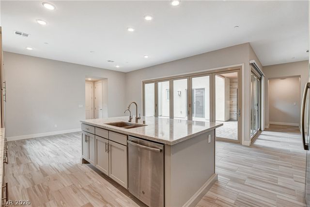 10885 Crimson Cliffs Avenue, Las Vegas, NV 89135