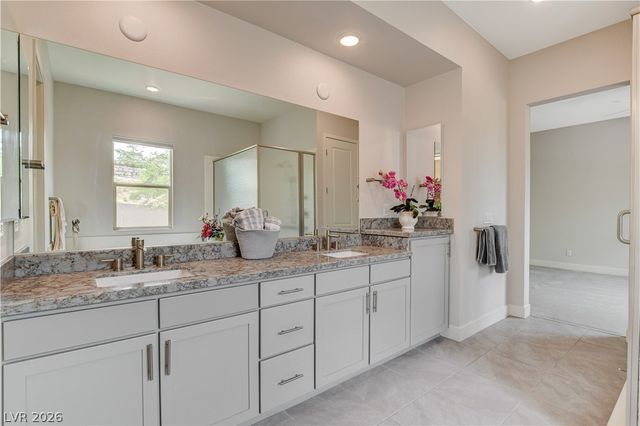 10885 Crimson Cliffs Avenue, Las Vegas, NV 89135