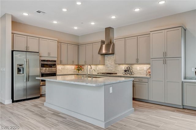 10885 Crimson Cliffs Avenue, Las Vegas, NV 89135