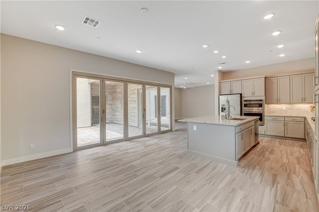 10885 Crimson Cliffs Avenue, Las Vegas, NV 89135