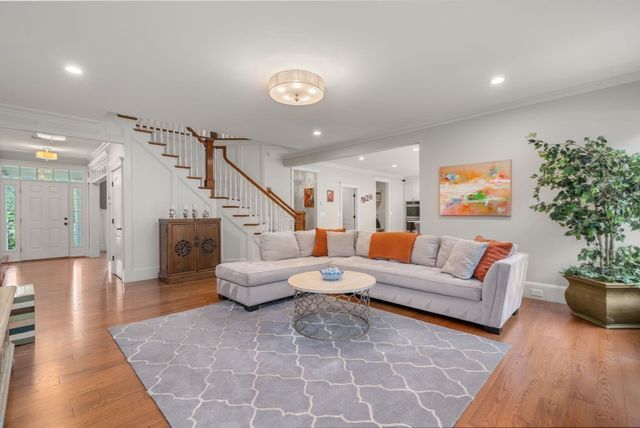 18 Anthony Dr, Sudbury, MA 01776