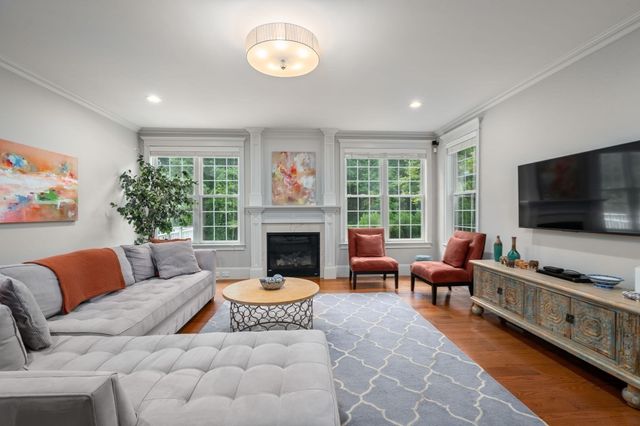 18 Anthony Dr, Sudbury, MA 01776