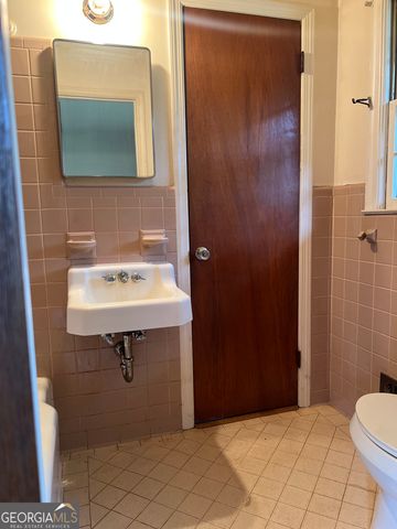 2935 Heather Drive, East Point, GA 30344