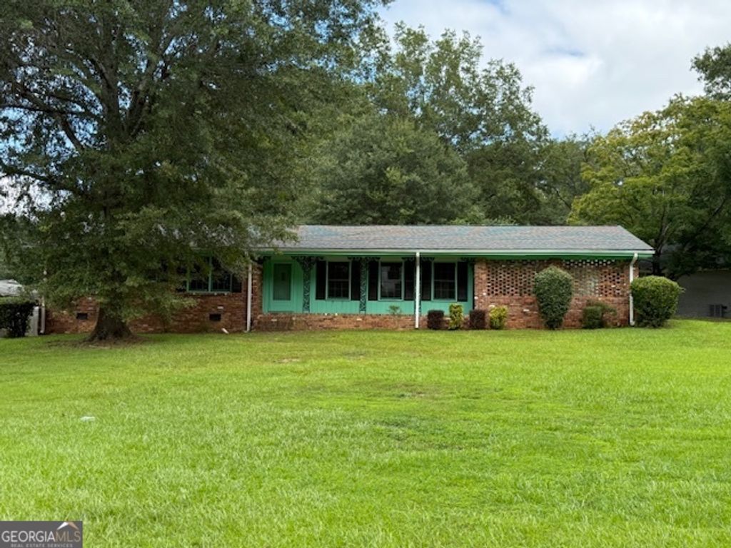 2935 Heather Drive, East Point, GA 30344