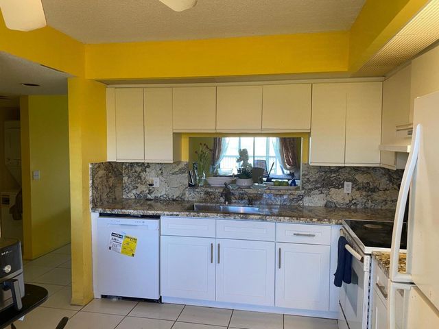 13100 SW 11th Court SW 412c, Pembroke Pines, FL 33027
