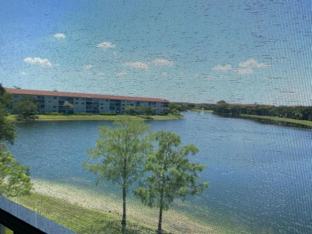 13100 SW 11th Court SW 412c, Pembroke Pines, FL 33027