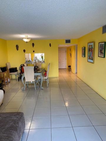 13100 SW 11th Court SW 412c, Pembroke Pines, FL 33027
